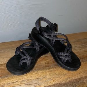 LIKE NEW Condition • Women’s Chacos • Z-Cloud 2 • Sz 8 • Gray and Black
